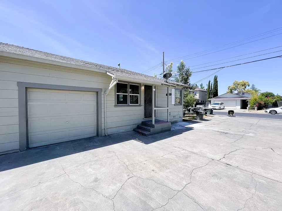 4905 Mendocino Blvd