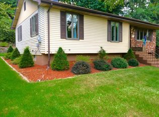 49 Glenstone Dr, Vernon, CT 06066