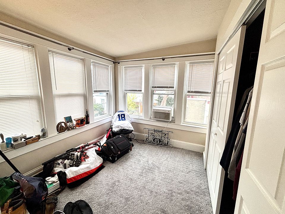 Bedroom #1 Bonus storage + Closet