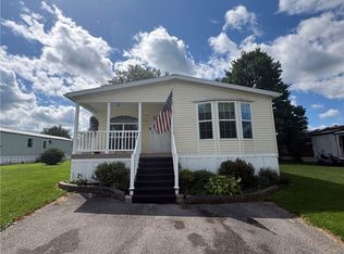 250 White Spruce Ln, Clifton Springs, NY 14432