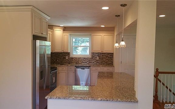 3rd image of 72 Prospect Dr