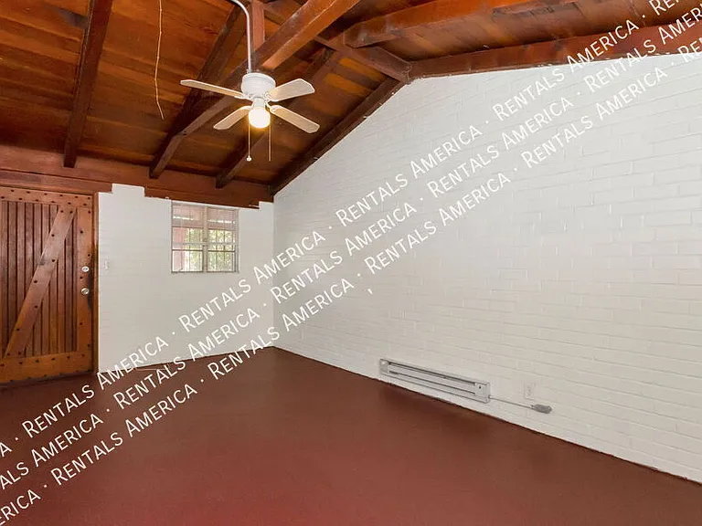 947 N Alvernon Way #3 — Photo 4