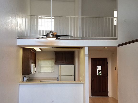4th image of 270 Dahlia Ave APT 15