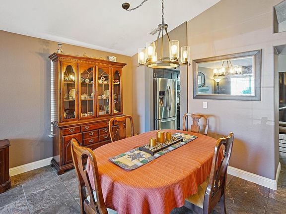 5th image of 745 Arabesque Cir