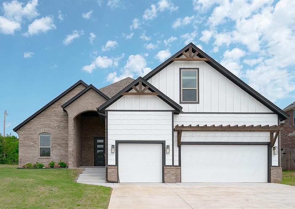 1st image of 731 Siena Springs Dr