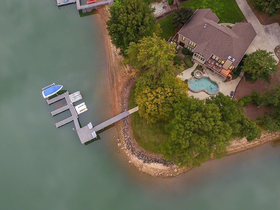 1st image of 132 Jade Ct #1