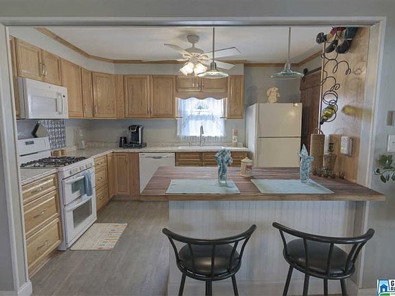 5th image of 1128 Bradley Pl