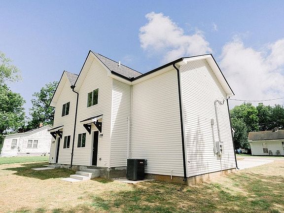 3rd image of 305 McGoodwin Ave