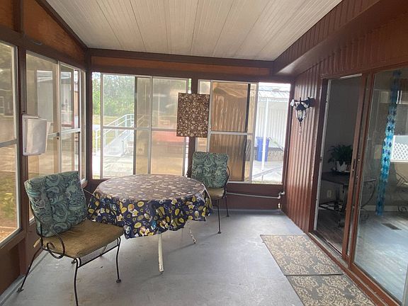 2nd image of 600 Cheryl Ln