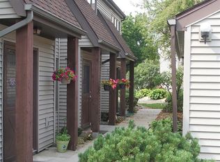 1164 Millpond Rd, Valparaiso, IN 46385