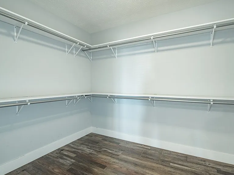 109 Gaston Cir — Photo 65