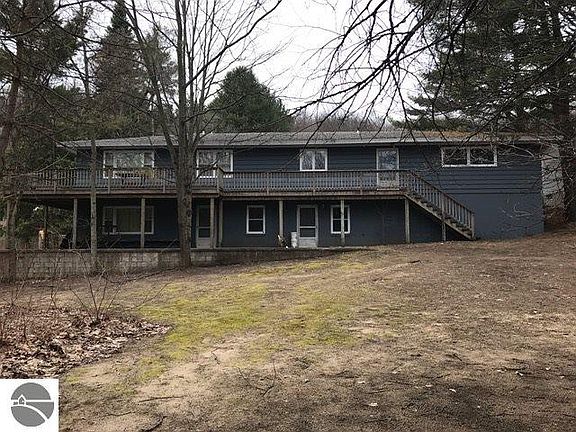 5th image of 304 Mound St