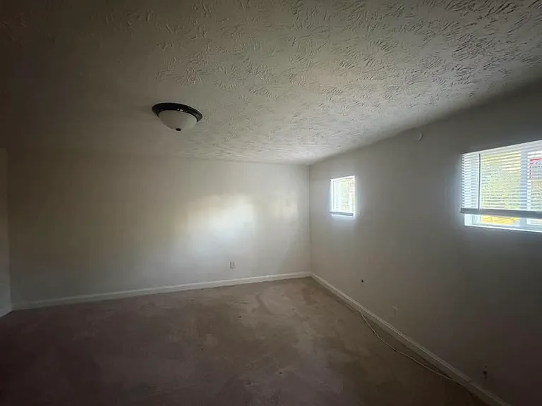 3721 N Lasalle St #2 — Photo 11