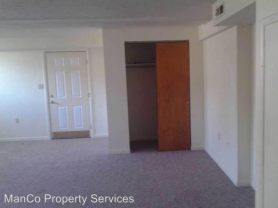 1st image of 121 W Main St #121 W.