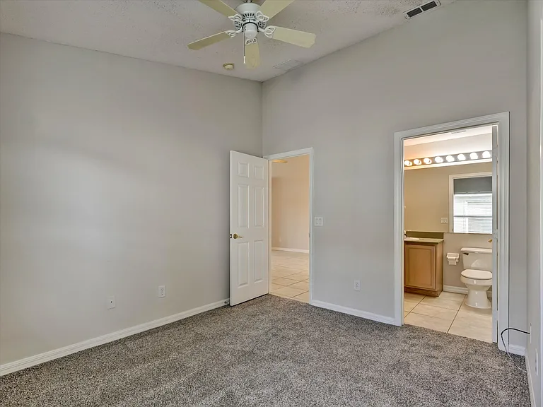 2508 Caliente Trail3856 Keyless Entry — Photo 15