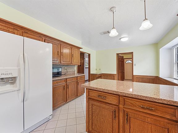5th image of 11907 Moorcreek Dr