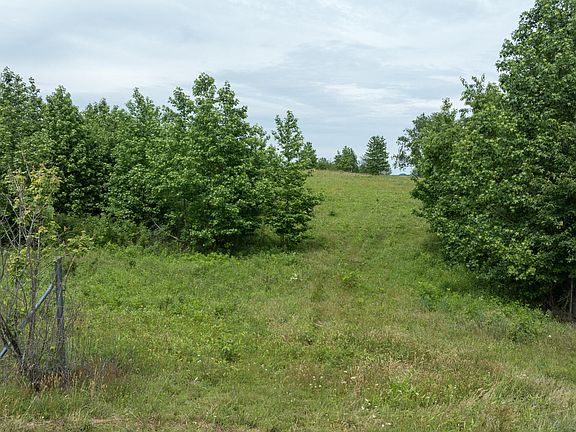 2nd image of 192B Fletcher Rd