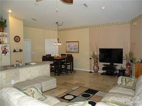 4th image of 4718 Carroway Dr