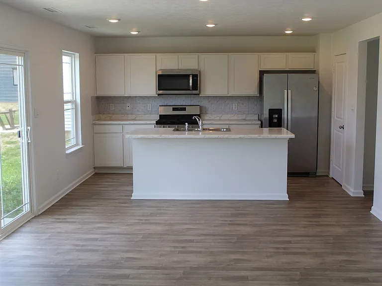 6236 Basden Dr — Photo 2