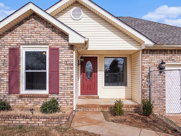 4th image of 1019 McClardy Rd