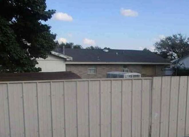 2nd image of 409 Aveg