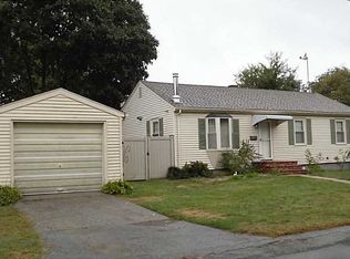 1 Redwood Rd, Tiverton, RI 02878