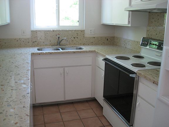 2nd image of 7934 Camino Huerta