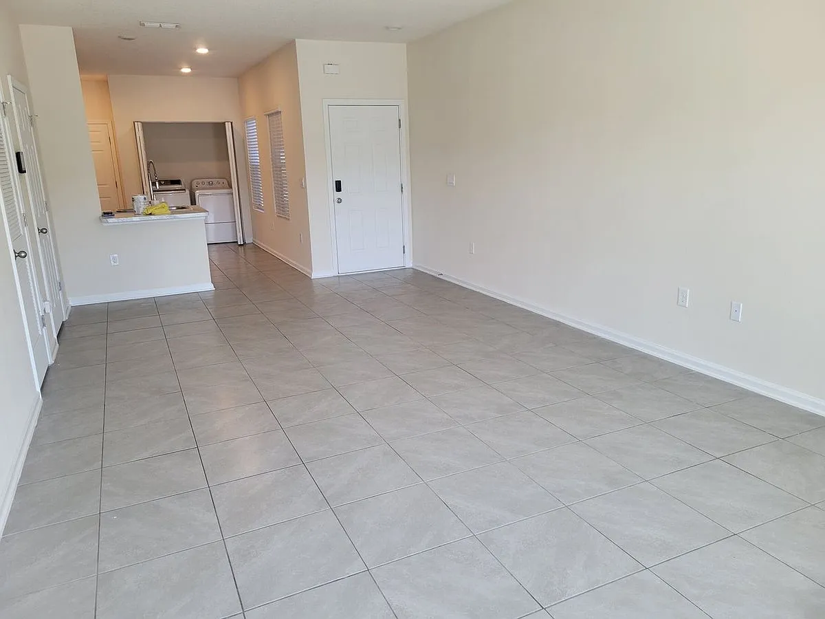 910 Observatory Pkwy - 910 Observatory Pkwy — Photo 3