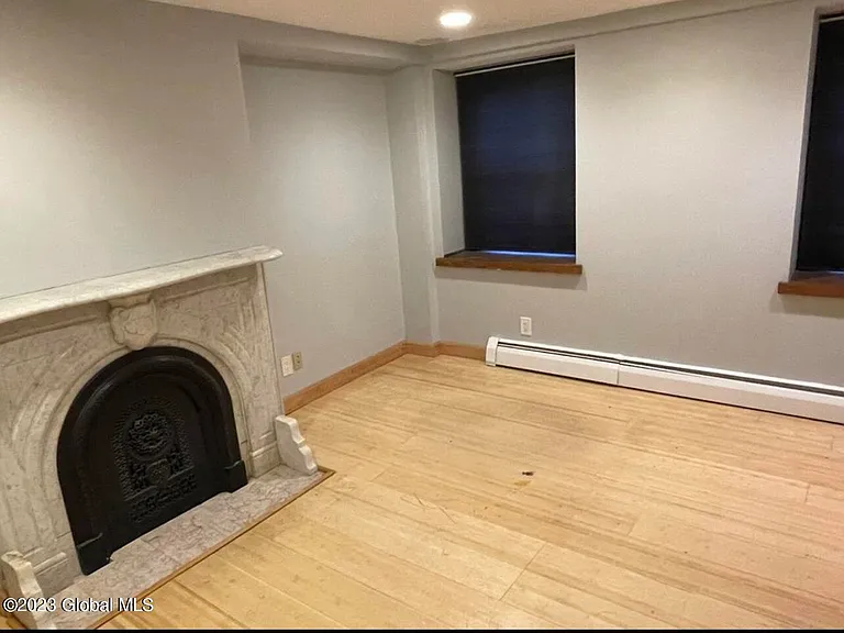 303 Hamilton St #1 — Photo 5