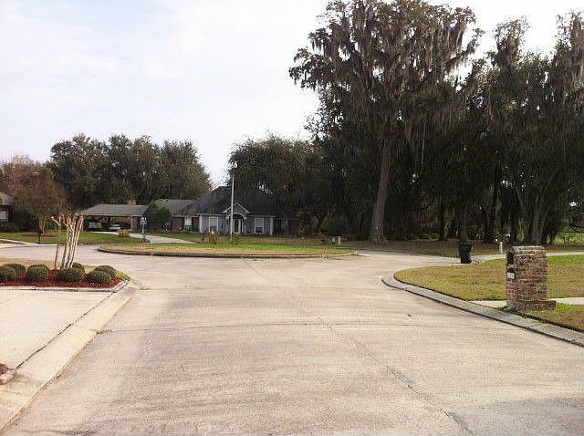 1st image of 121 Nancy Ct