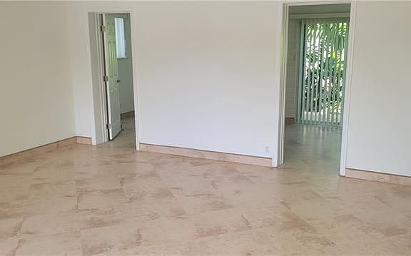 3rd image of 4320 Seagrape Dr #2