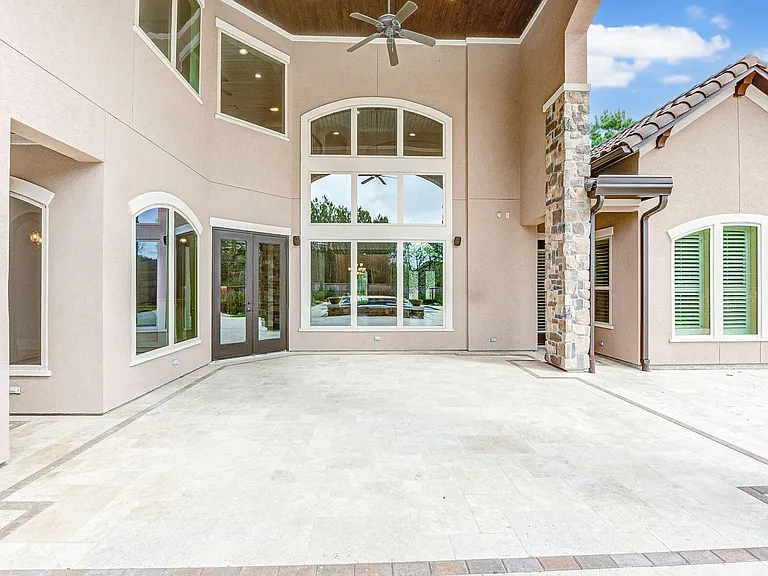 27303 Silver Jade Ct — Photo 44
