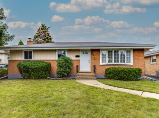 424 Emmerson Ave, Itasca, IL 60143