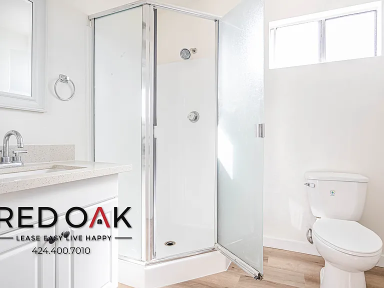 11823 Victory Blvd #214 — Photo 11