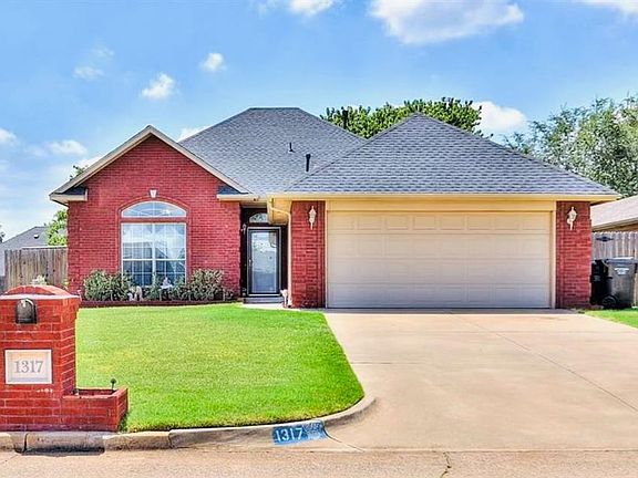 2nd image of 1317 Sunrise Dr