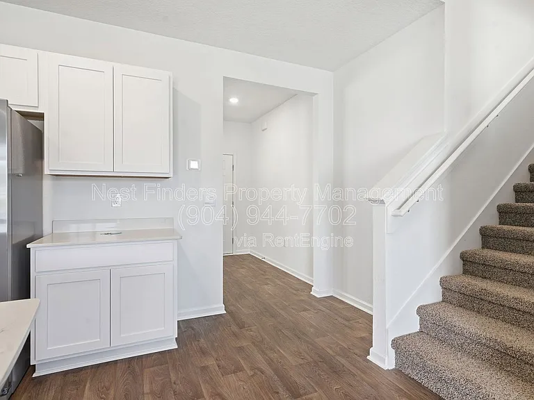 190 Ardila Cir — Photo 11