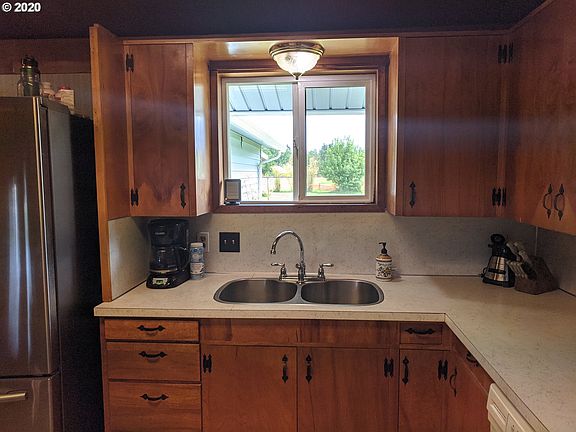 4th image of 11003 NE 87th Ave