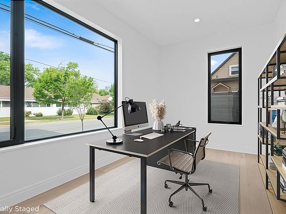 5th image of 215 Barlow St #1