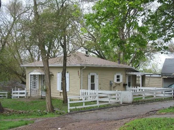 413 W 1st St, Sioux City, IA 51103