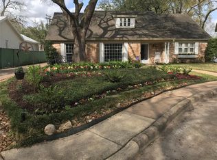 12110 Perthshire Rd, Houston, TX 77024