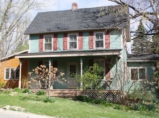 831 Center St, Mineral Point, WI 53565