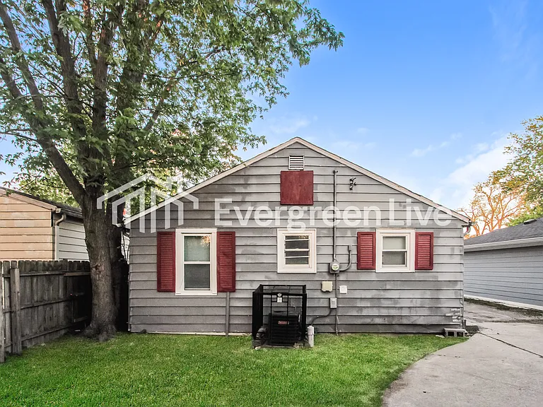 2230 N Butler Ave — Photo 14