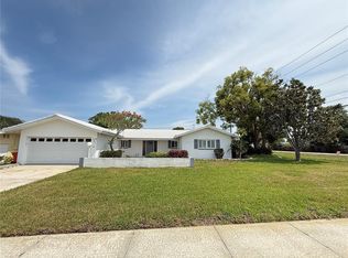 14001 Yacht Club Blvd, Seminole, FL 33776