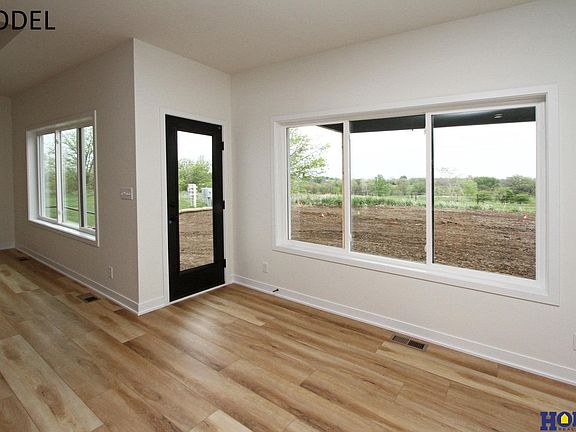 5th image of 300 Kristi Ln