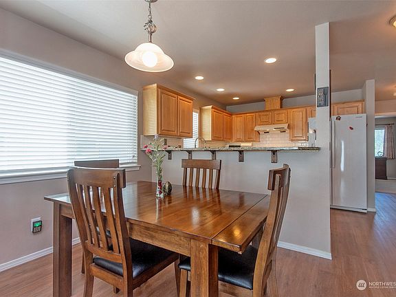 5th image of 5300 Glenwood Avenue #B2