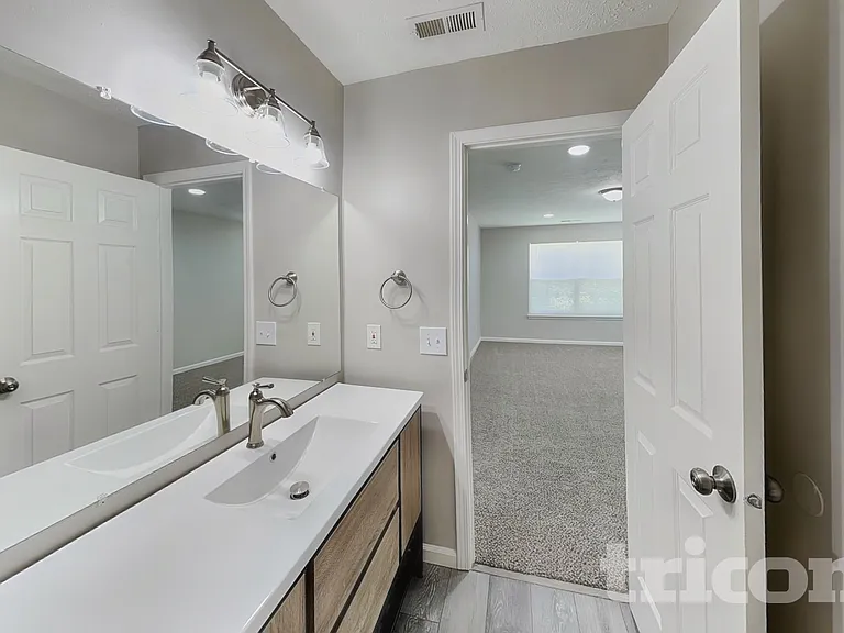 176 Heartwood Hl — Photo 7