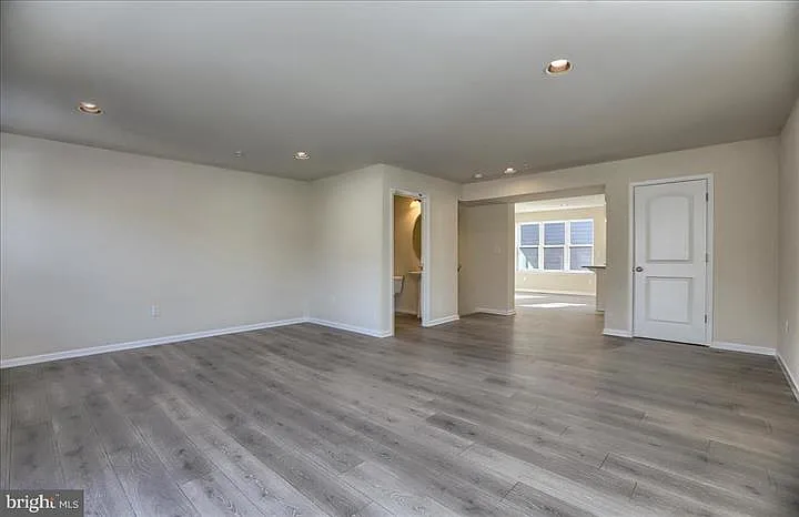 117 High Pointe Dr — Photo 5
