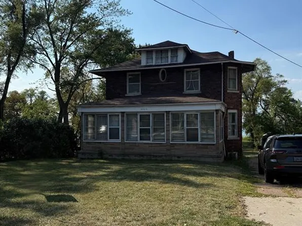 3026 Sandwich St, Windsor, ON N9C 1A3