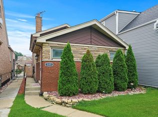 5321 S Monitor Ave, Chicago, IL 60638