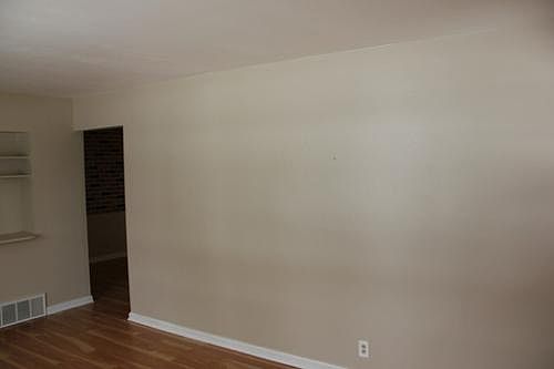 4th image of 5213 Durwood Dr